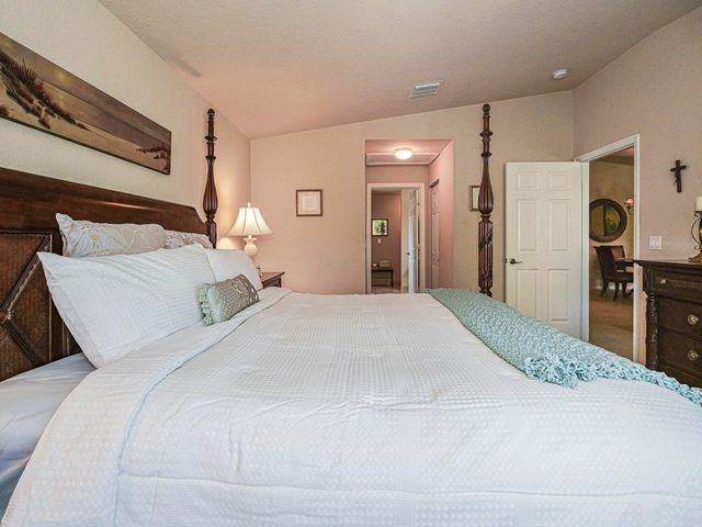 4528 56th Lane, Vero Beach, FL 32967