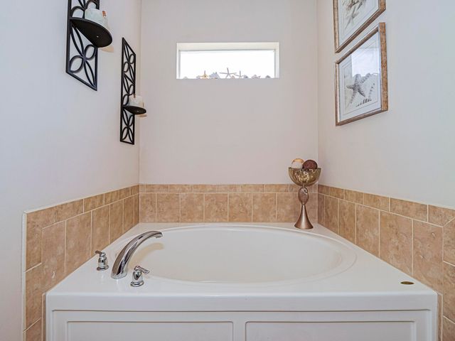 4528 56th Lane, Vero Beach, FL 32967