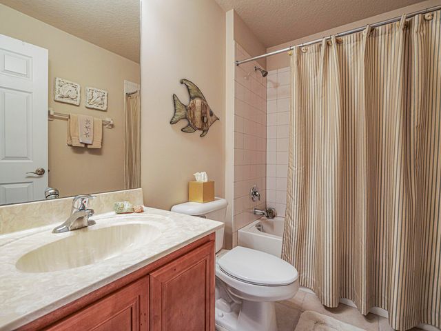 4528 56th Lane, Vero Beach, FL 32967