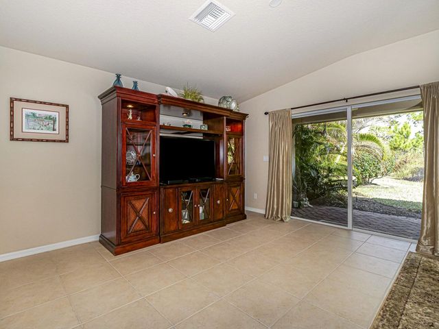 4528 56th Lane, Vero Beach, FL 32967