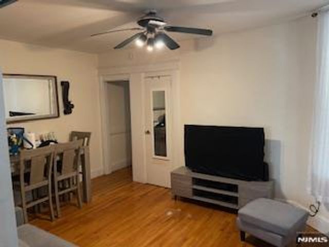 379 Undercliff Avenue 5, Edgewater, NJ 07020