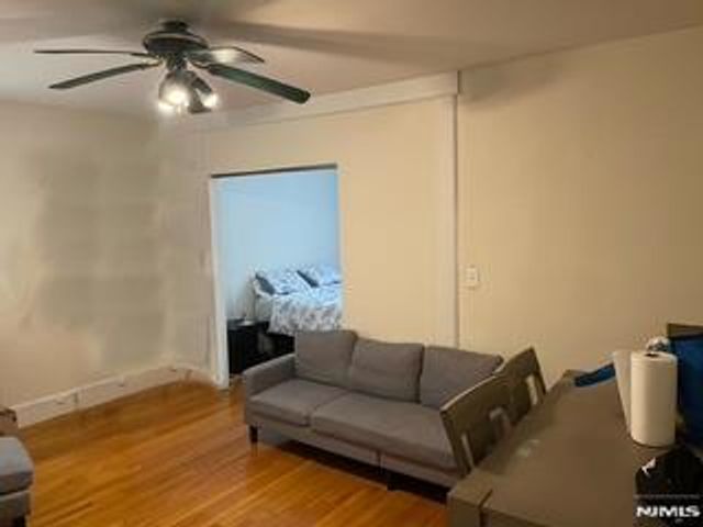 379 Undercliff Avenue 5, Edgewater, NJ 07020