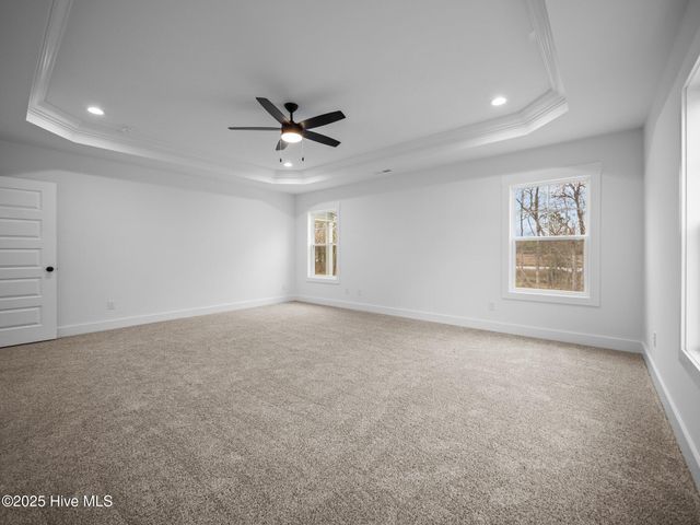 293 E Ivybridge Drive, Hubert, NC 28539