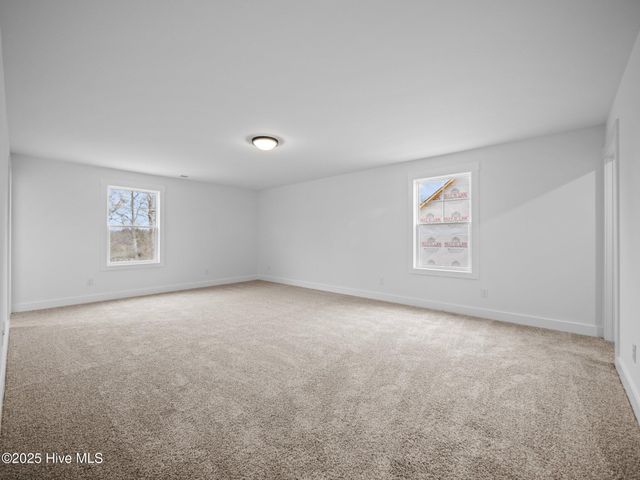 293 E Ivybridge Drive, Hubert, NC 28539