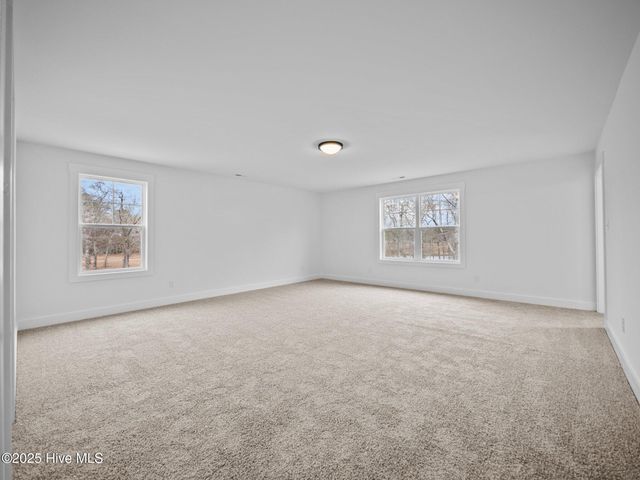 293 E Ivybridge Drive, Hubert, NC 28539