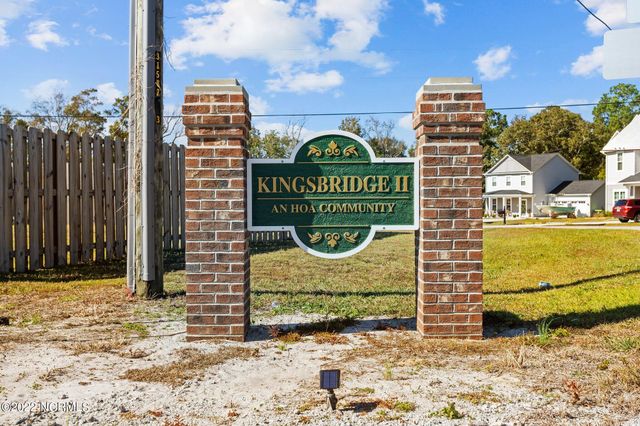 293 E Ivybridge Drive, Hubert, NC 28539