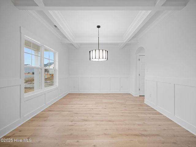 293 E Ivybridge Drive, Hubert, NC 28539