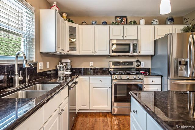 2116 Ore Creek Lane, Brighton, MI 48114