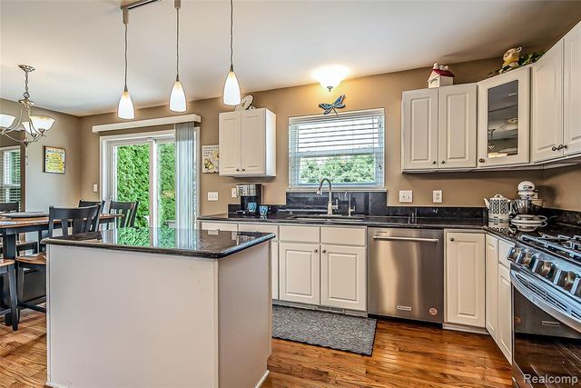 2116 Ore Creek Lane, Brighton, MI 48114