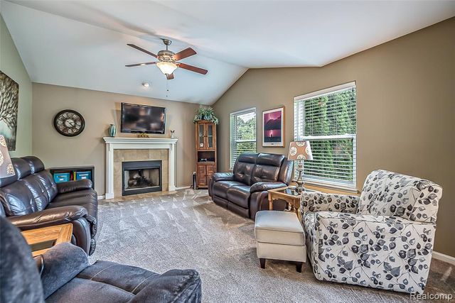 2116 Ore Creek Lane, Brighton, MI 48114