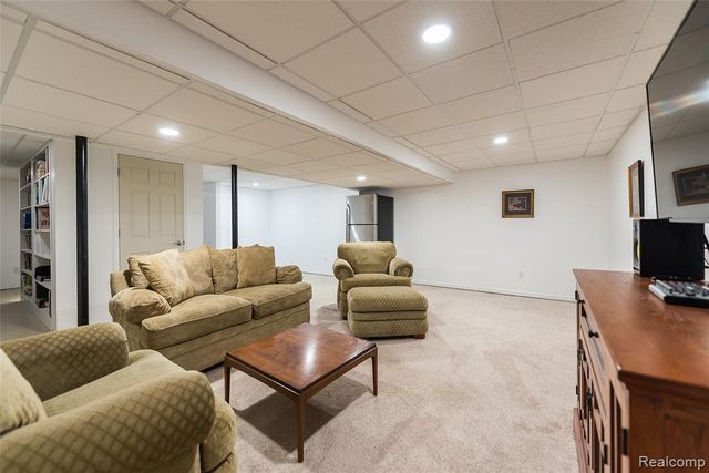 2116 Ore Creek Lane, Brighton, MI 48114