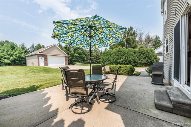 2116 Ore Creek Lane, Brighton, MI 48114