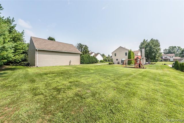2116 Ore Creek Lane, Brighton, MI 48114