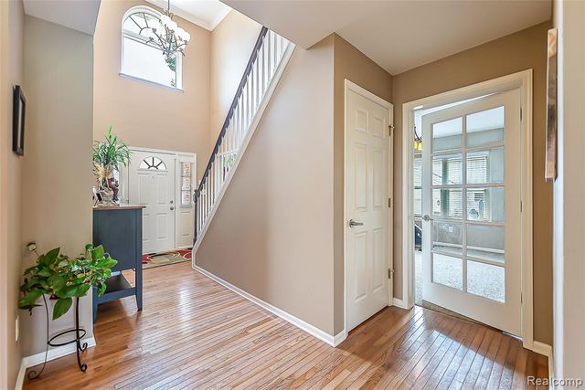 2116 Ore Creek Lane, Brighton, MI 48114