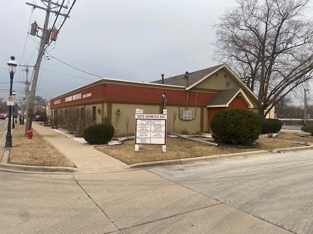 18216 Harwood Avenue, Homewood, IL 60430