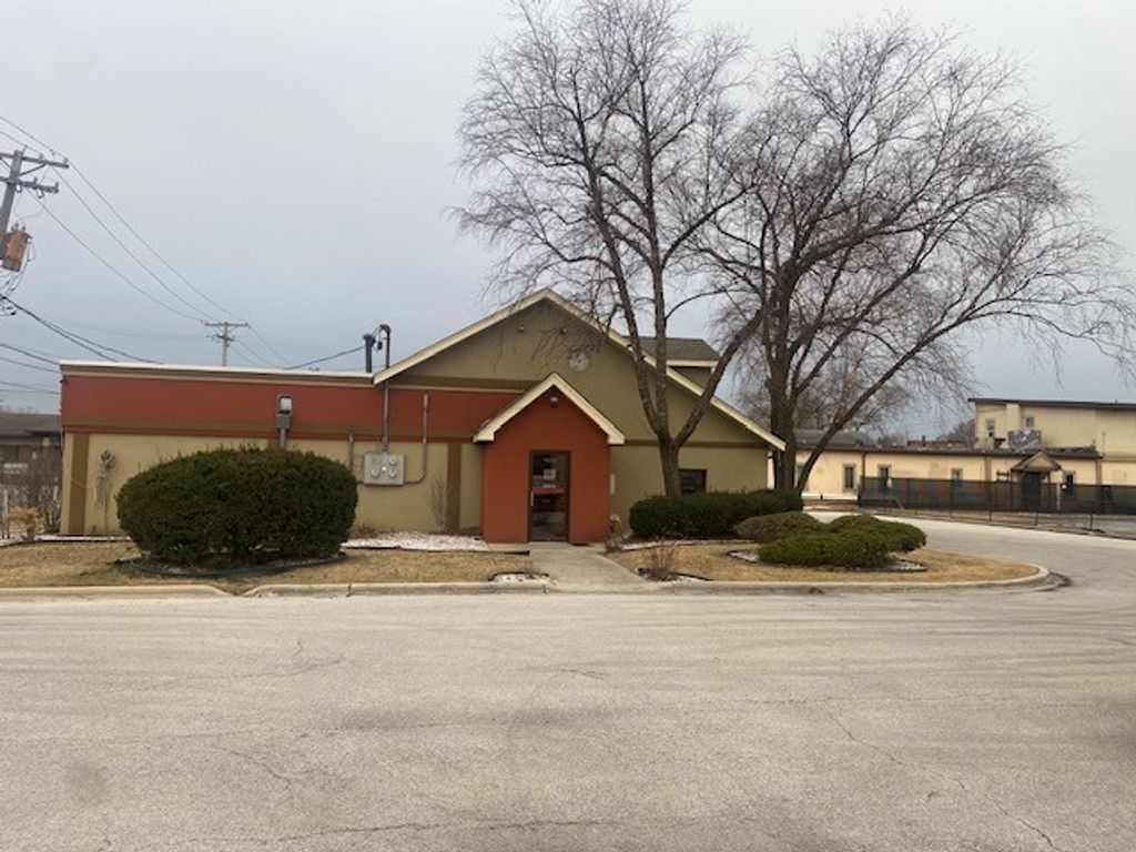 18216 Harwood Avenue, Homewood, IL 60430
