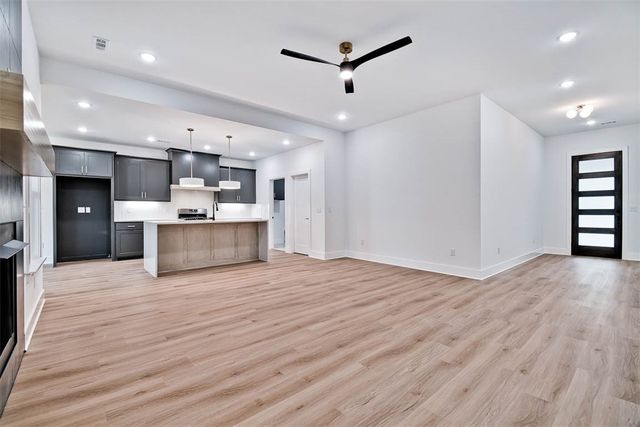 1 Hemel Lane, Bella Vista, AR 72714