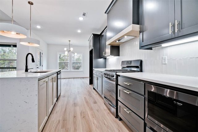 1 Hemel Lane, Bella Vista, AR 72714