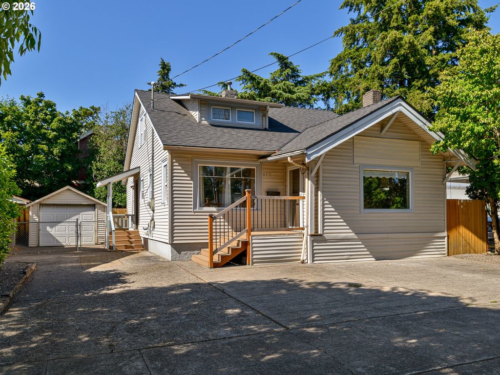 6815 Ne GLISAN St, Portland, OR 97213