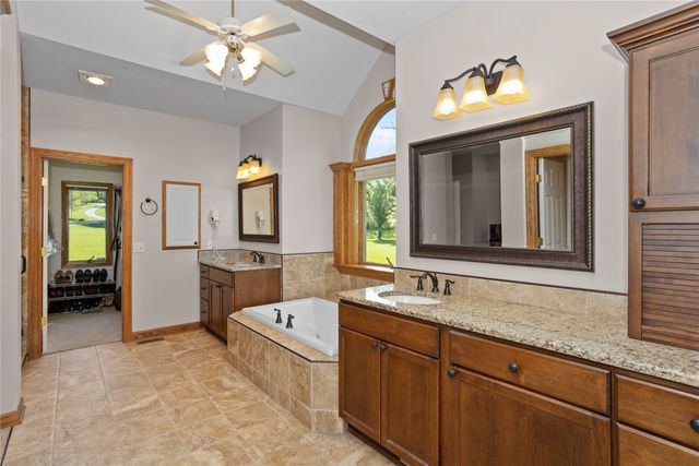 31755 Oakwood Lane, Waukee, IA 50263