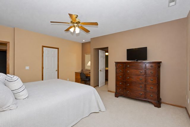 31755 Oakwood Lane, Waukee, IA 50263