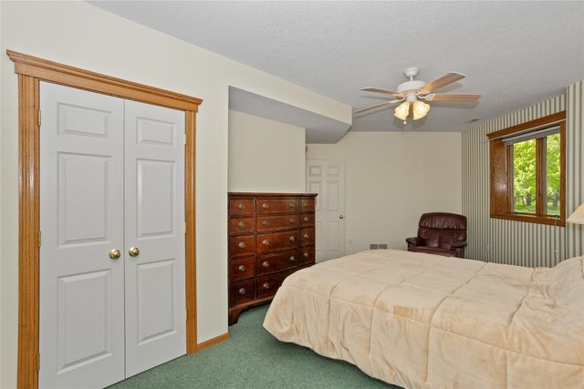 31755 Oakwood Lane, Waukee, IA 50263
