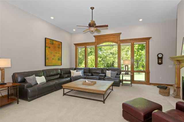 31755 Oakwood Lane, Waukee, IA 50263