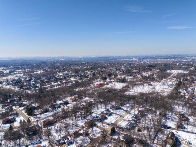 2235 Newman ROAD N, Mount Pleasant, WI 53406