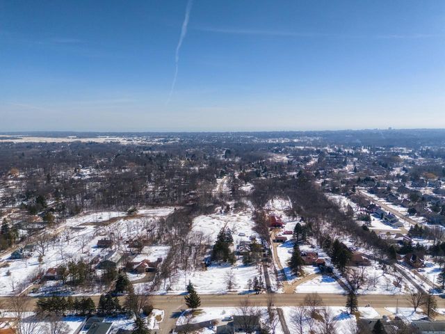 2235 Newman ROAD N, Mount Pleasant, WI 53406