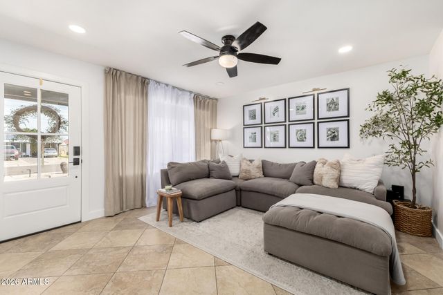 7902 E KIMSEY Lane, Scottsdale, AZ 85257