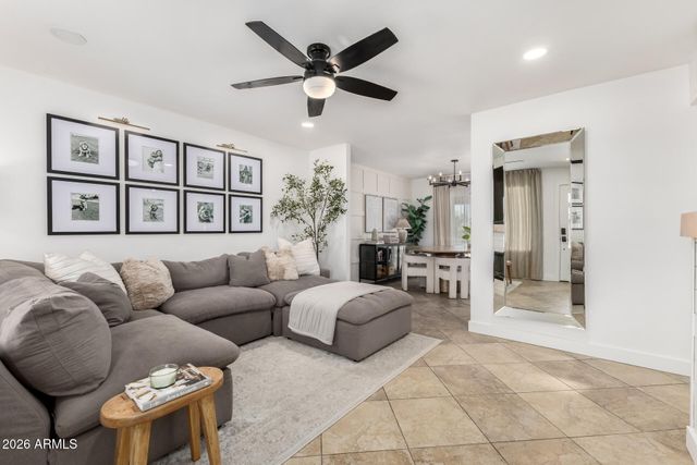 7902 E KIMSEY Lane, Scottsdale, AZ 85257