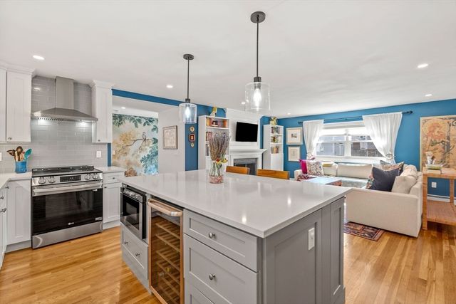 22 Shelton Rd, Swampscott, MA 01907