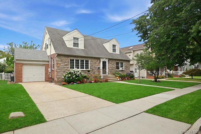 166 Beech Street, Floral Park, NY 11001