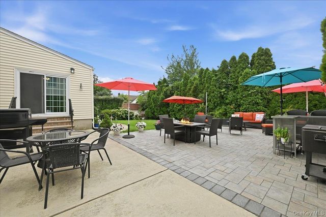 166 Beech Street, Floral Park, NY 11001