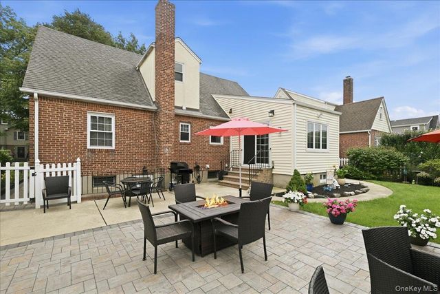 166 Beech Street, Floral Park, NY 11001