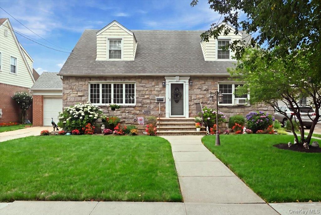 166 Beech Street, Floral Park, NY 11001