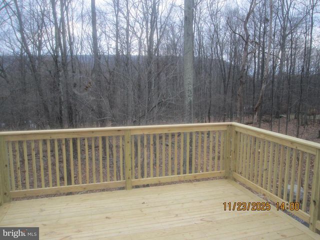 380 GALLERY LN, Mount Bethel, PA 18343