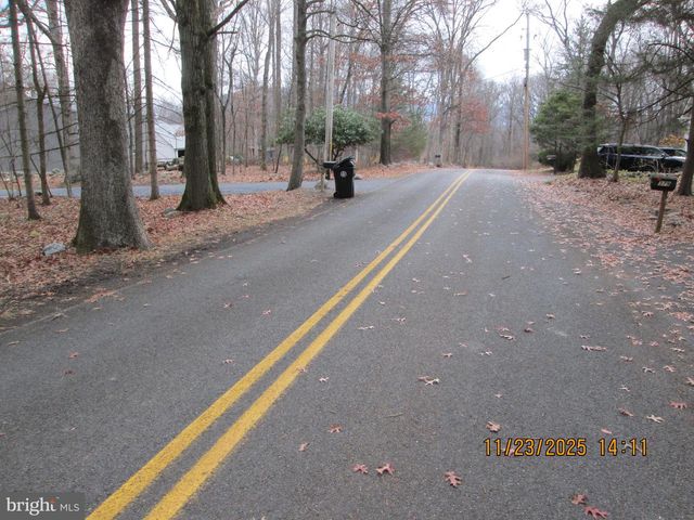 380 GALLERY LN, Mount Bethel, PA 18343