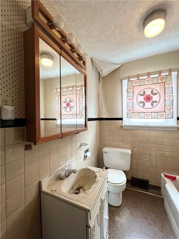 1673 Hancock Avenue, Oklahoma Boro, PA 15613