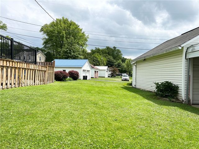 1673 Hancock Avenue, Oklahoma Boro, PA 15613