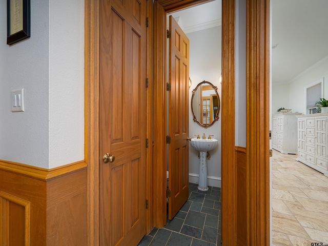 20111 State Highway 110 S, Whitehouse, TX 75791