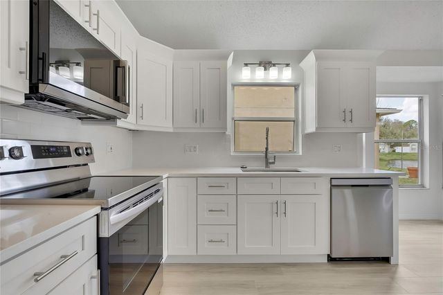 545 LAKE CYPRESS CIRCLE, Oldsmar, FL 34677