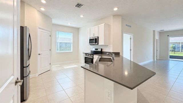5224 DAGENHAM DRIVE, Davenport, FL 33897