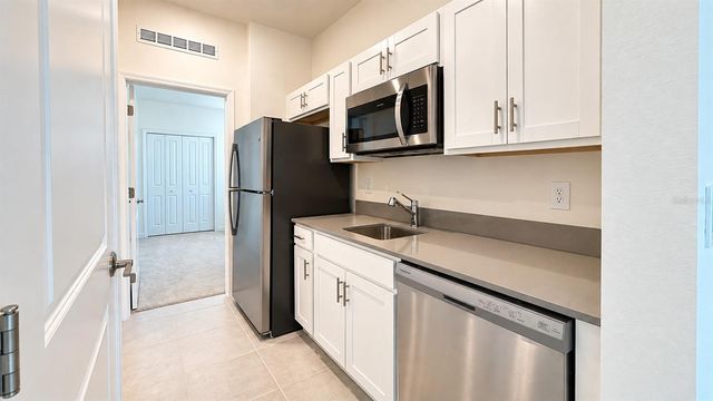 5224 DAGENHAM DRIVE, Davenport, FL 33897