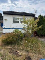 3137 Hwy 20 8, Sweet Home, OR 97386