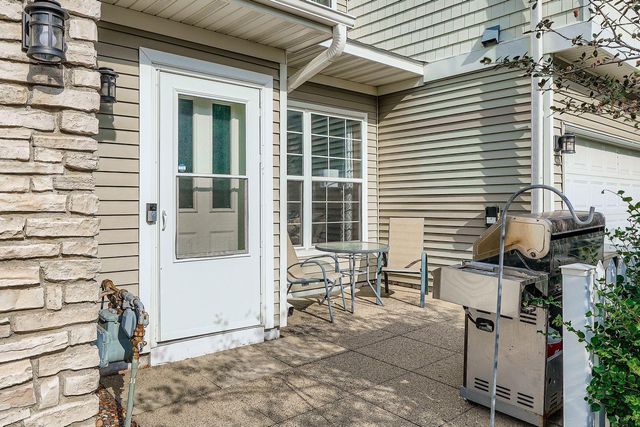 15040 Dunwood Trail 11, Apple Valley, MN 55124