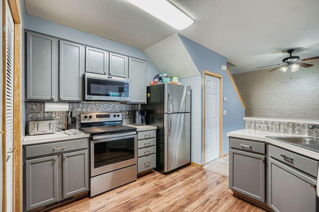 15040 Dunwood Trail 11, Apple Valley, MN 55124
