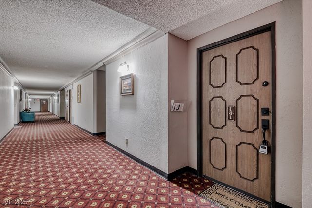 745 North Royal Crest Circle 141, Las Vegas, NV 89169