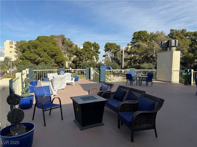 745 North Royal Crest Circle 141, Las Vegas, NV 89169