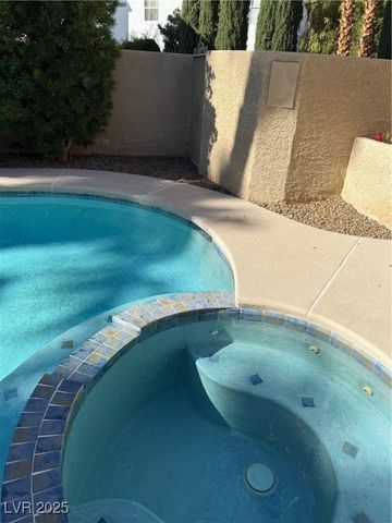 745 North Royal Crest Circle 141, Las Vegas, NV 89169